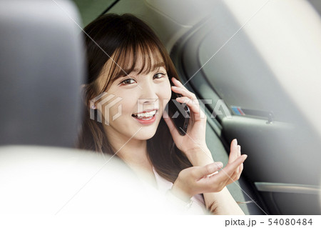 自動車 ビジネスウーマン ビジネス 54080484