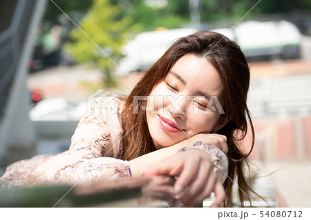 女性 女 女の子 54080712