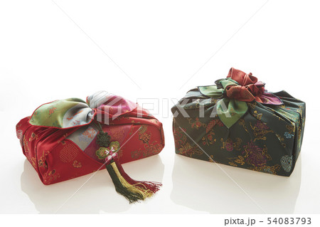 韓国の風呂敷包みポジャギ　新年旧正月イメージ 54083793