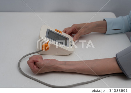 血圧測定 54088691