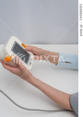 血圧測定 54088693