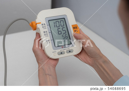 血圧測定 54088695