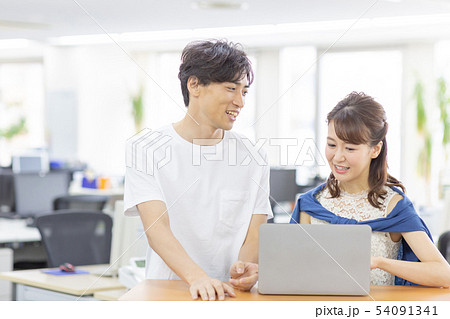 company employee company employee 54091341