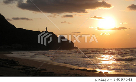 新潟の角田岬の夕日 新潟の角田岬の夕日 54097643