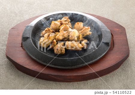 鶏もも肉の炭火焼き 54110522