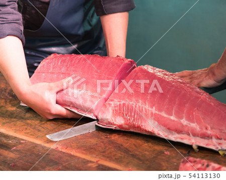 マグロの解体 54113130