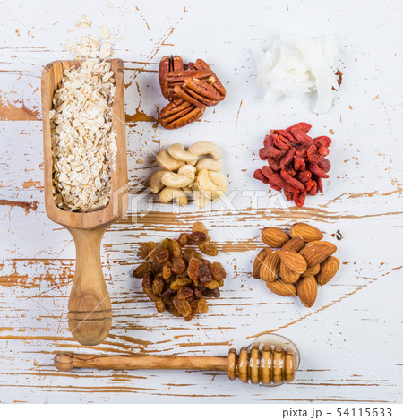 Granola and ingredients Granola and ingredients 54115633
