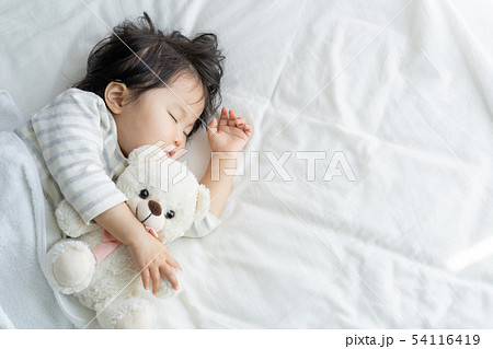 子供 昼寝 睡眠 子供 昼寝 睡眠 54116419