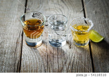 Selection of alcoholic drinks 54116510