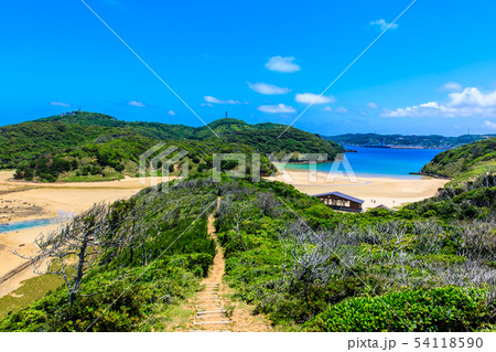 辰ノ島（見返り坂から海水浴場の眺め）　【長崎県壱岐市】 54118590