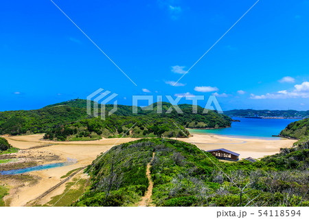 辰ノ島（見返り坂から海水浴場の眺め）　【長崎県壱岐市】 54118594