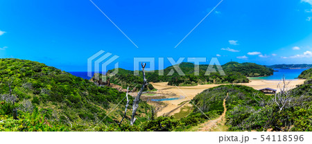 辰ノ島（見返り坂から海水浴場の眺め）　パノラマ　【長崎県壱岐市】 54118596