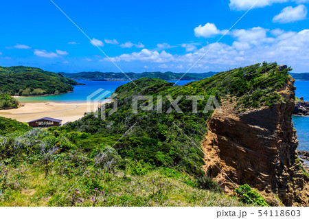 辰ノ島（見返り坂から海水浴場の眺め）　【長崎県壱岐市】 54118603