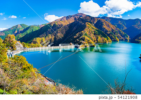 東京 奥多摩 紅葉の小河内ダム 八方岩展望台からの眺望 54121908