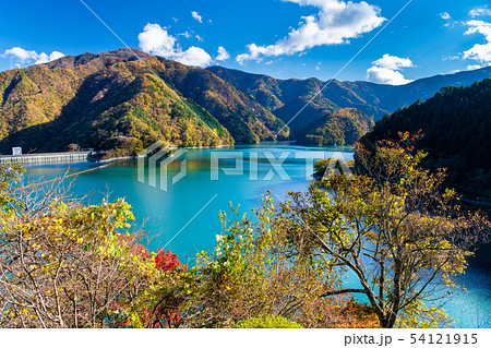 東京 奥多摩 紅葉の小河内ダム 八方岩展望台からの眺望 東京 奥多摩 紅葉の小河内ダム 八方岩展望台からの眺望 54121915