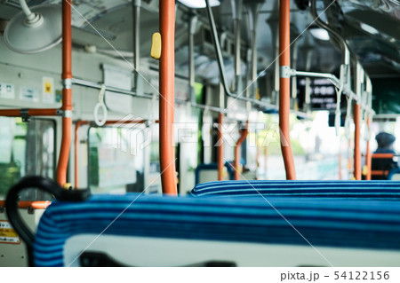 路線バスの車内 54122156