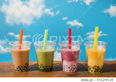 タピオカミルクティー　タピオカドリンク　 Tapioca bubble milk tea 54124518