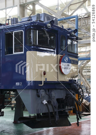 大宮総合車両センターに入場中のEF64形電気機関車 54126869