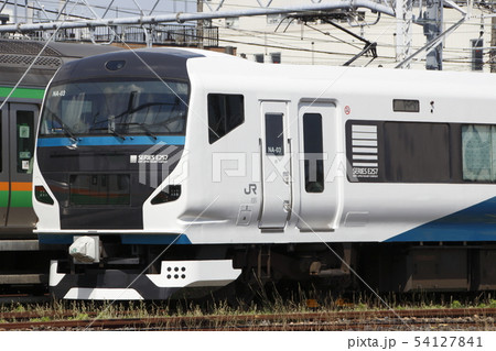 尾久車両センターにて留置中の踊り子用E257系 尾久車両センターにて留置中の踊り子用E257系 54127841