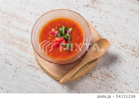 ガスパチョ　スペインの冷たいスープ　gazpacho (spanish cold soup) 54131236