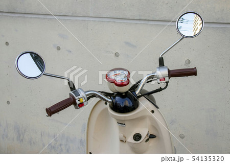 バイクのハンドルとミラー バイクのハンドルとミラー 54135320