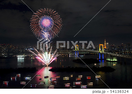 【日本・東京】お台場の花火イメージ 54136324