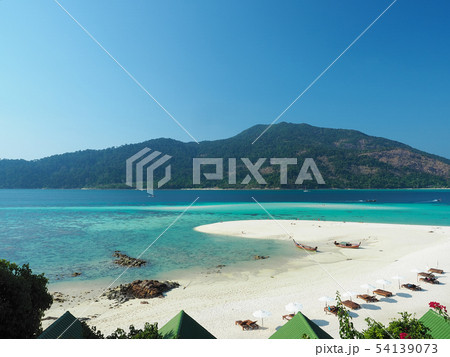 タイ・リペ島サンセットビーチ / Sunset Beach, Koh Lipe, Thailand タイ・リペ島サンセットビーチ / Sunset Beach, Koh Lipe, Thailand 54139073