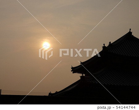 夕暮れのコントラスト 夕暮れのコントラスト 54144744