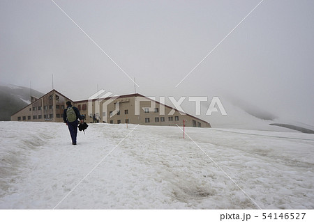 梅雨の立山黒部アルペンルート・室堂 54146527