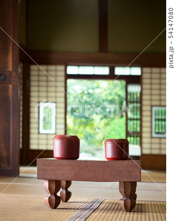 碁盤と碁石 54147080