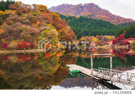 秋の碓氷峠 紅葉の碓氷湖 秋の碓氷峠 紅葉の碓氷湖 54150666