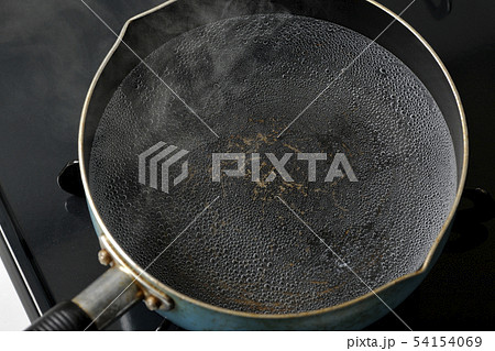 お湯を沸かす（湯気） 54154069