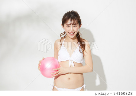 夏　サマー　日差し　モデル 54160328