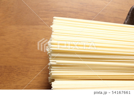 手延べひやむぎ(乾麺)。 手延べひやむぎ(乾麺)。 54167661