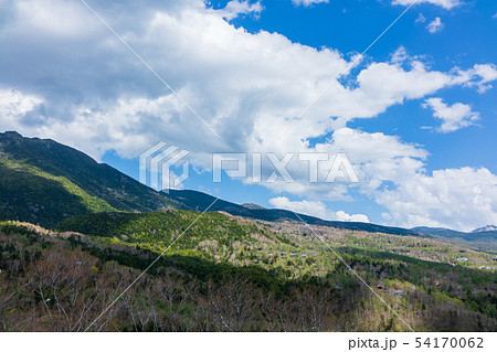 女の神展望台：雲影：光と陰　　　　　茅野市 54170062