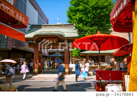 日本の東京都市景観　巣鴨地蔵通商店街にある高岩寺（とげぬき地蔵尊） 54170663