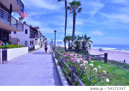 マンハッタンビーチ沿いの道 54171347