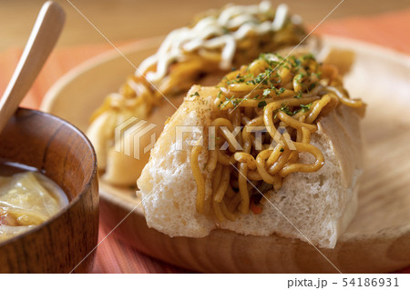 焼きそばパン 54186931