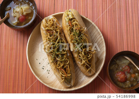 焼きそばパン 54186998