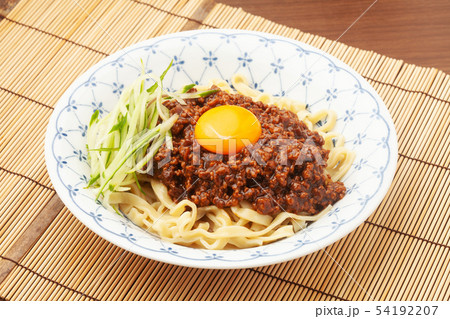 ジャージャー麺 54192207