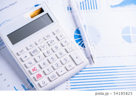 電卓 計算 お金 54195825