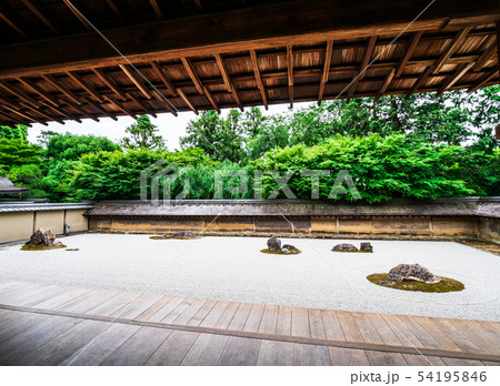 京都　龍安寺　石庭　全景 54195846