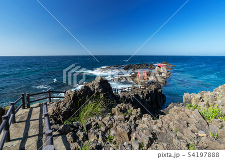 【青森県今別町】津軽海峡に面した高野崎の荒波 54197888