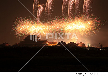 台湾　台南市の鹿耳門の花火大会 54199592