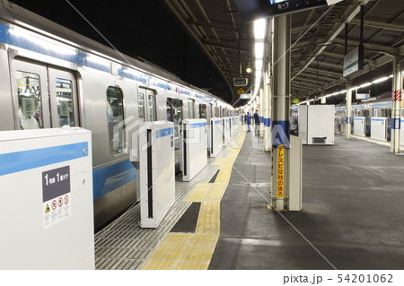 川口駅の京浜東北線ホームドア(稼働前) 川口駅の京浜東北線ホームドア(稼働前) 54201062