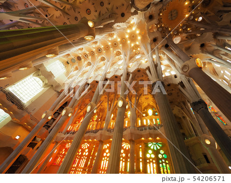 スペイン バルセロナ サグラダ・ファミリア 内部 inside of Sagrada Familia スペイン バルセロナ サグラダ・ファミリア 内部 inside of Sagrada Familia 54206571