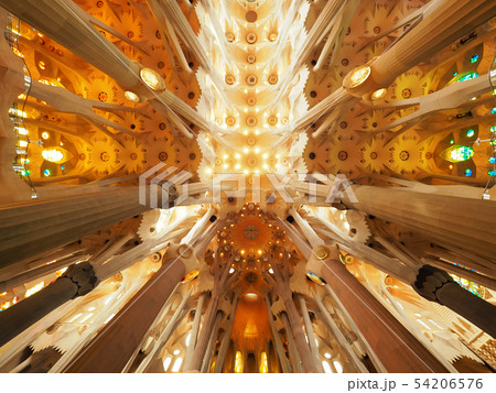スペイン バルセロナ サグラダファミリア 内部 inside of Sagrada Família 54206576