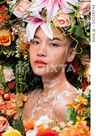Wreath of flowers background in Rose Woman Asian Wreath of flowers background in Rose Woman Asian 54208540