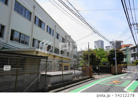 中野区立第三中学校の閉校05校門と通学路 現在は中野区立中野東中学校 中野区立第三中学校の閉校05校門と通学路 現在は中野区立中野東中学校 54212278