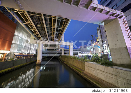 日本の横浜都市景観 横浜駅などを望む 日本の横浜都市景観 横浜駅などを望む 54214968